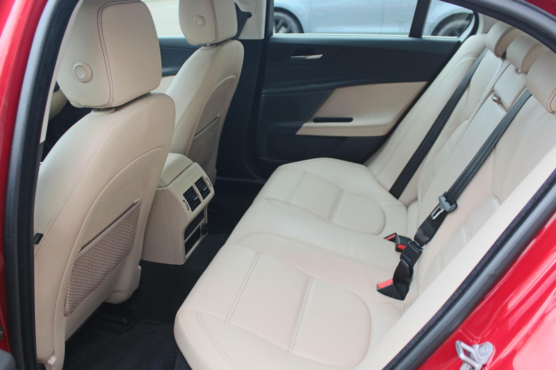 Jaguar XE 2.0 Prestige AWD LET OP 4x4 250PK, 1e eig. door „D — photo 32