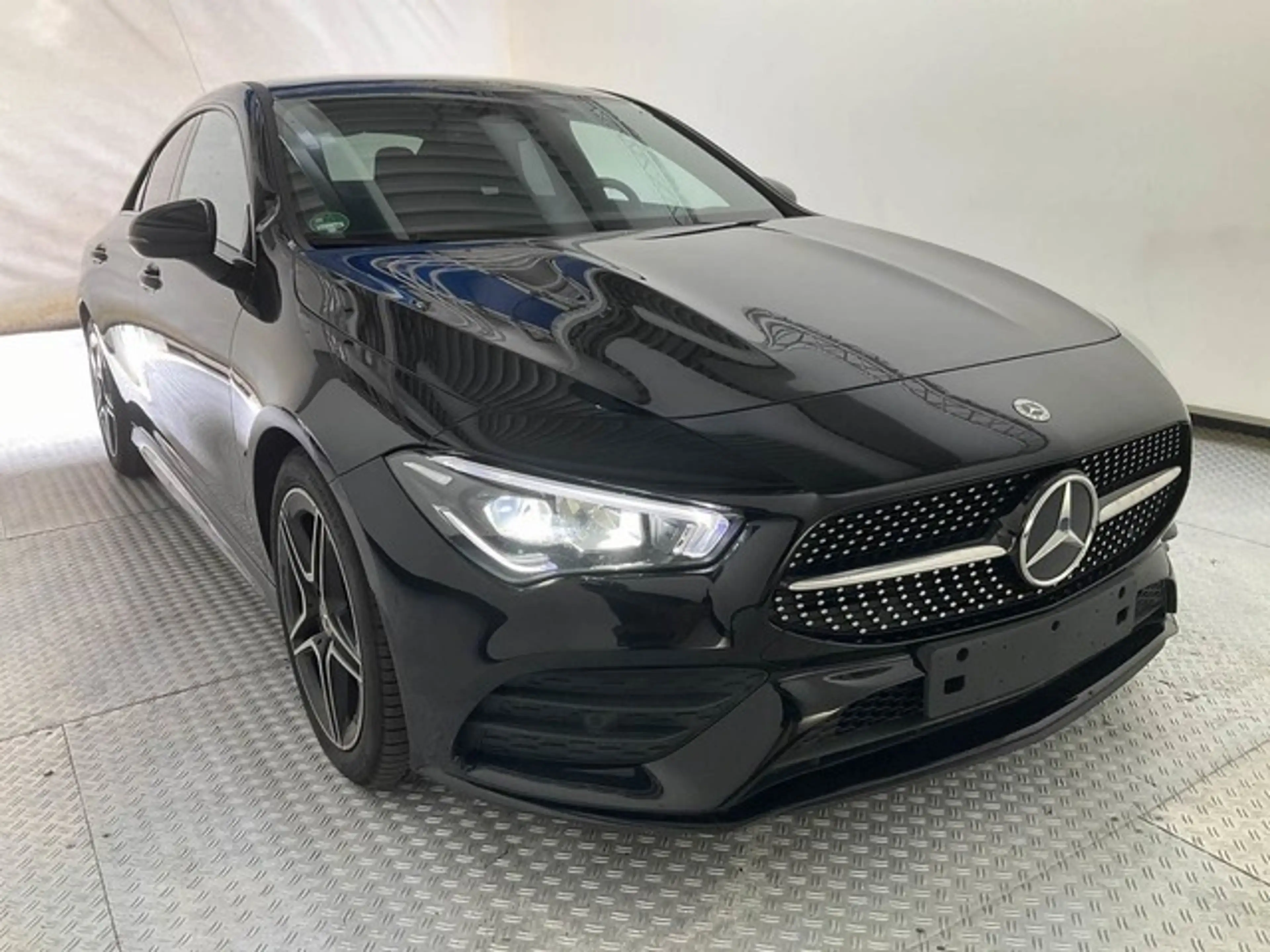 Mercedes-Benz CLA 200 D AMG LINE NIGHT / DISTRO+ / LED — photo 2