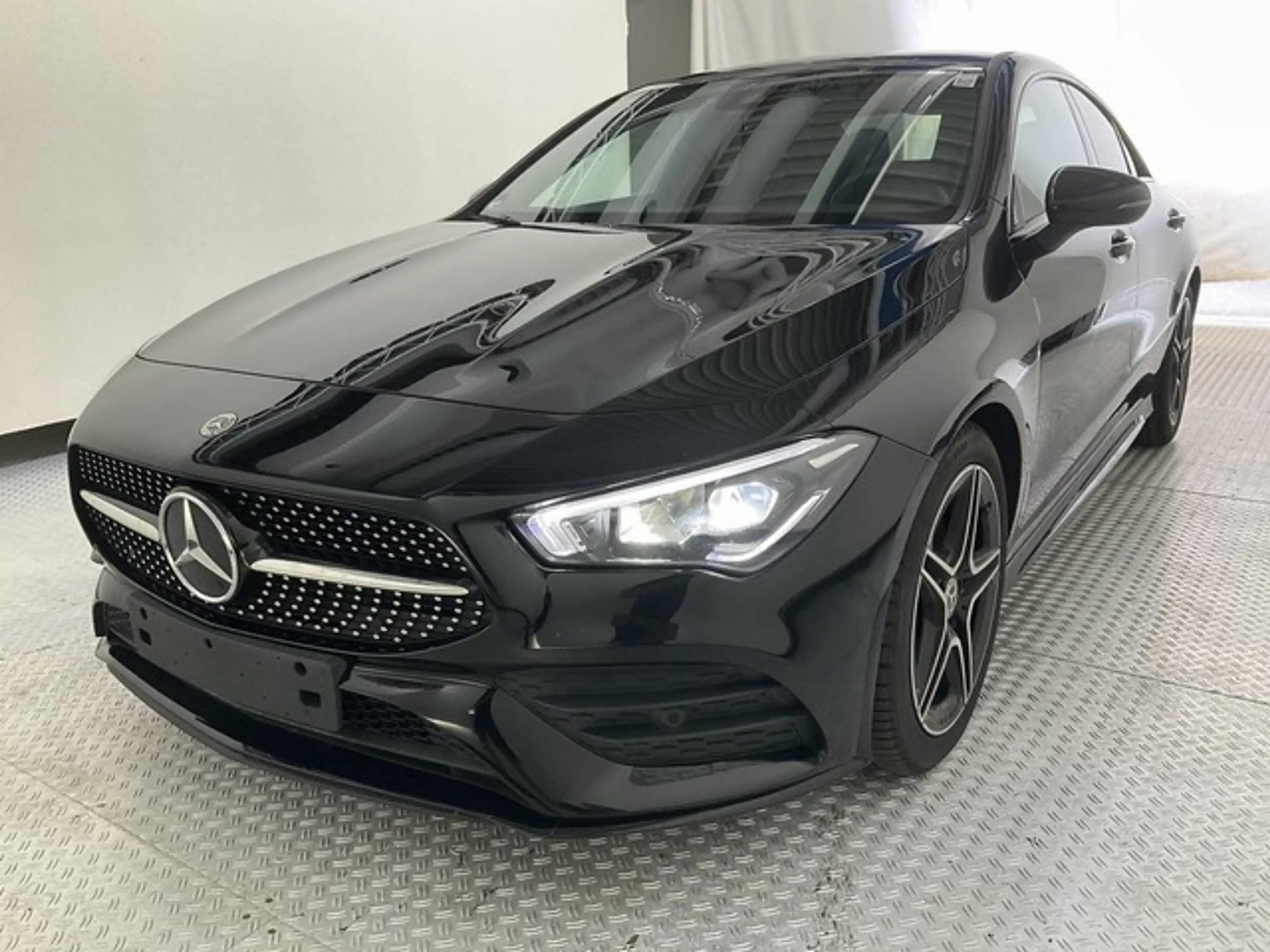 Mercedes-Benz CLA 200 D AMG LINE NIGHT / DISTRO+ / LED