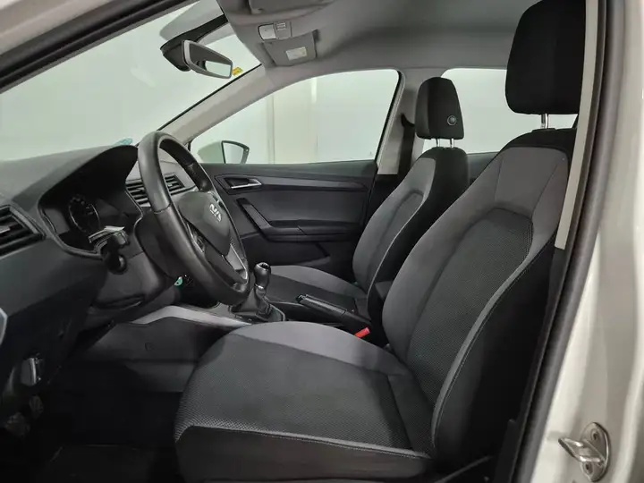 SEAT Arona 2020, foto 8