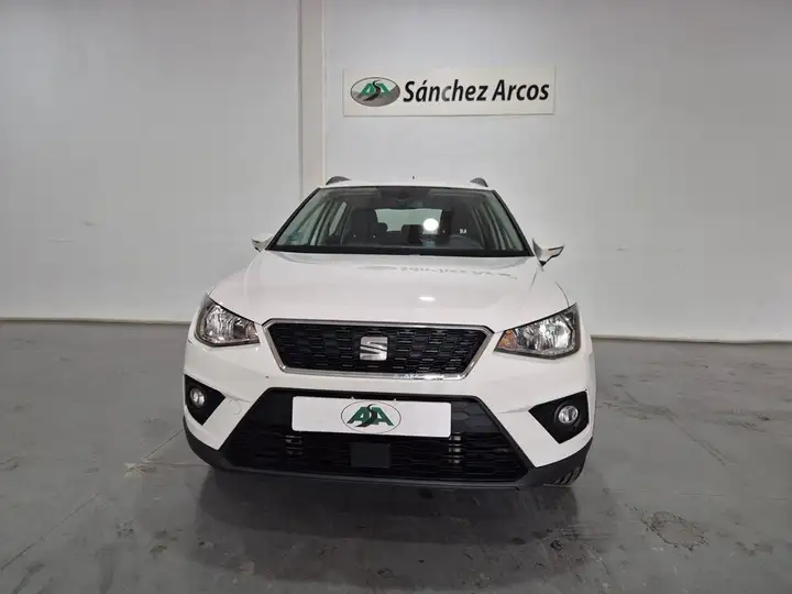 SEAT Arona 2020, foto 2