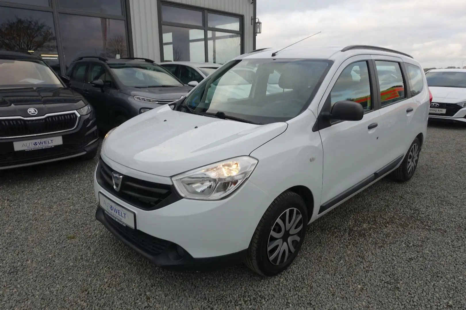 Dacia Lodgy 1.5 dCI 7.Sitzer KLIMA AHK Inps.+TÜVNeu Weiß - 2