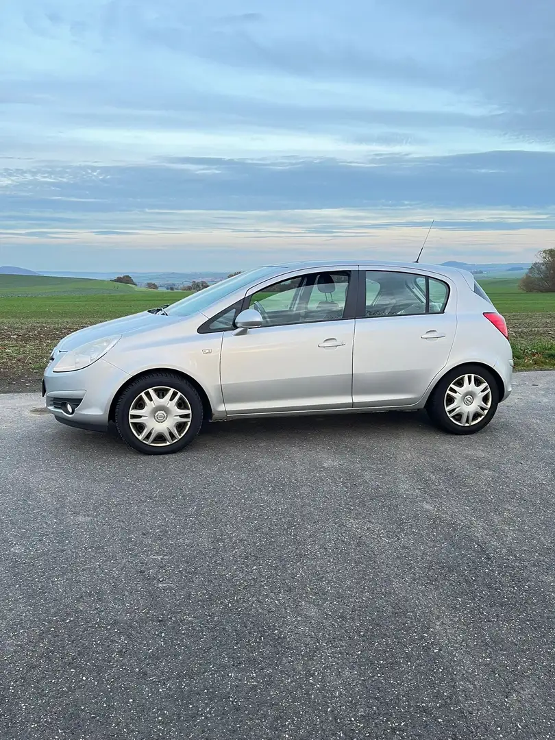 Opel Corsa Cosmo Grau - 1