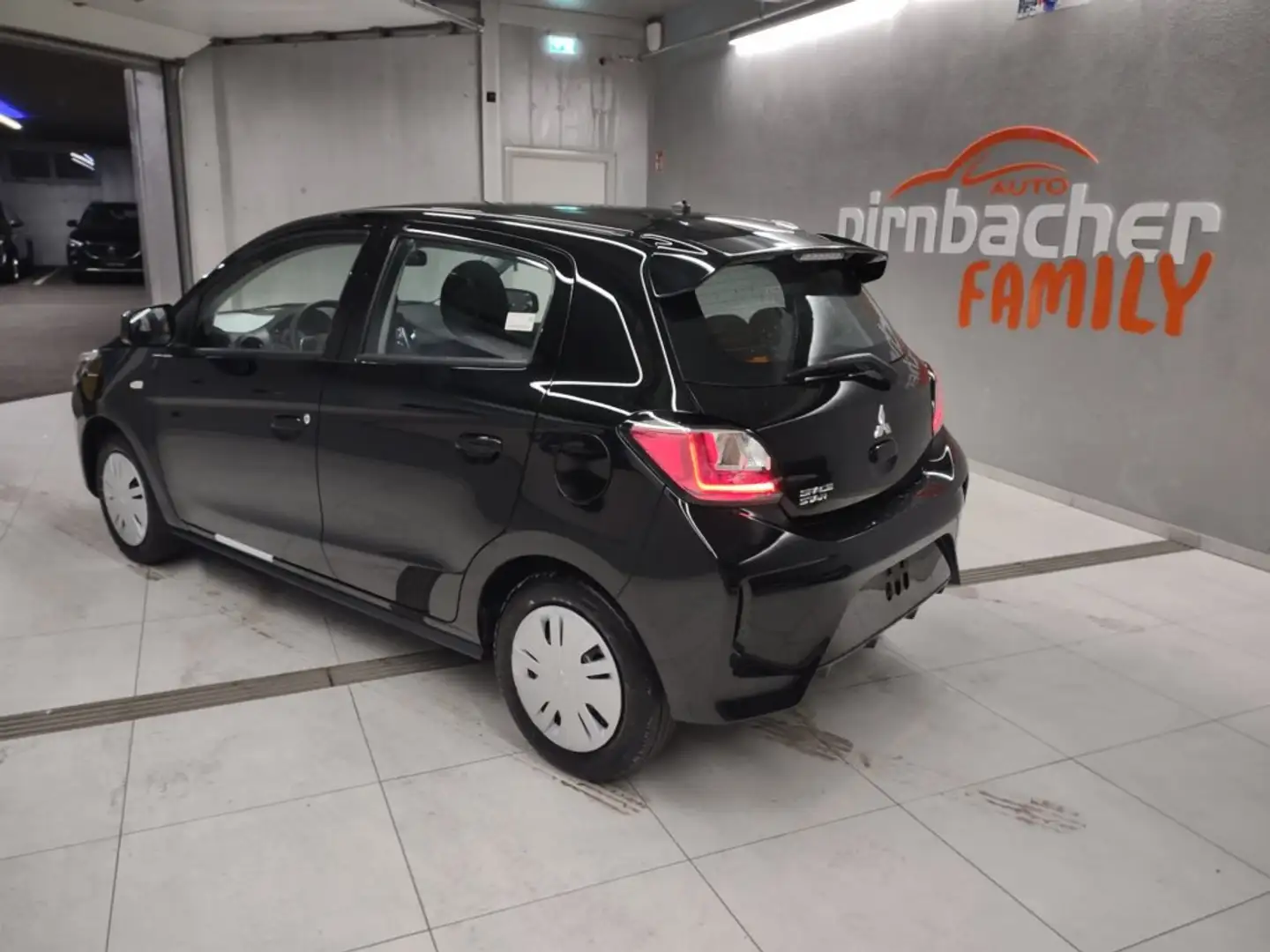 Mitsubishi Space Star 1,2 Inform AS&G 24 Schwarz - 2