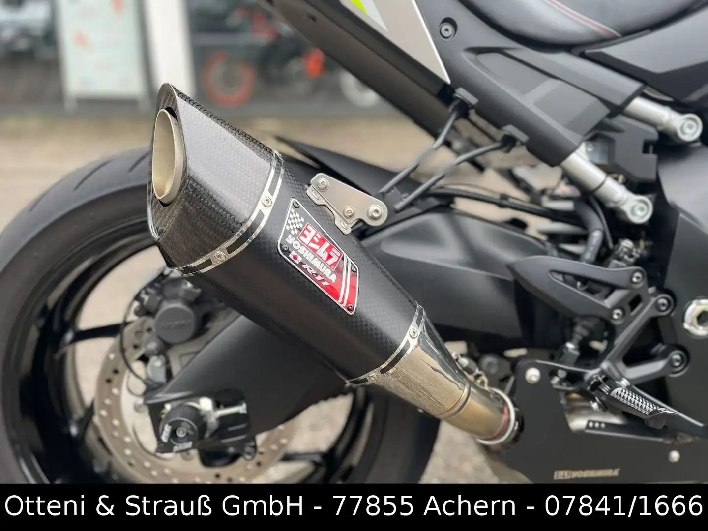 Suzuki GSX-S 1000 YOSHIMURA*Special-Edition* Plateado - 2