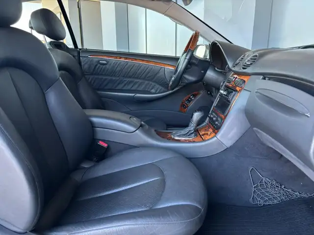 Mercedes-Benz CLK view 8
