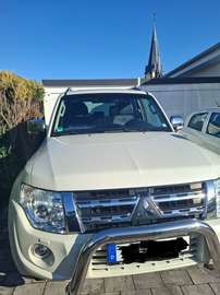 Gepflegter Mitsubishi Pajero 3.2 DI-D Intense AD| 200 PS | 1. Hand | Weiß