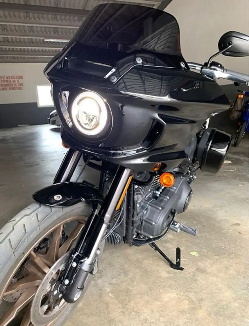 Harley-Davidson Lowrider ST - 2