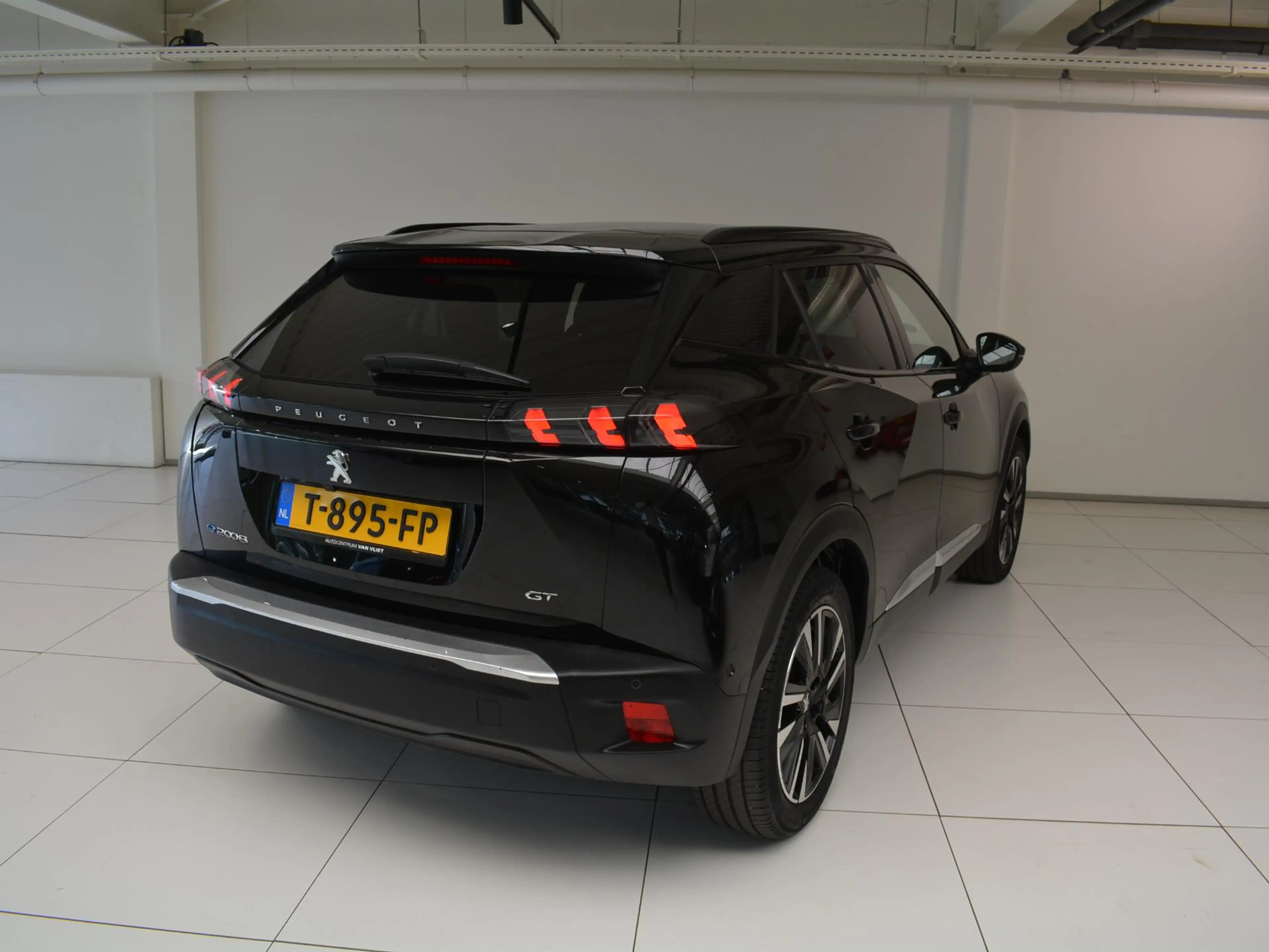 Peugeot e-2008 EV GT 50 kWh | Apple Carplay/Android Auto | Keyles — photo 3