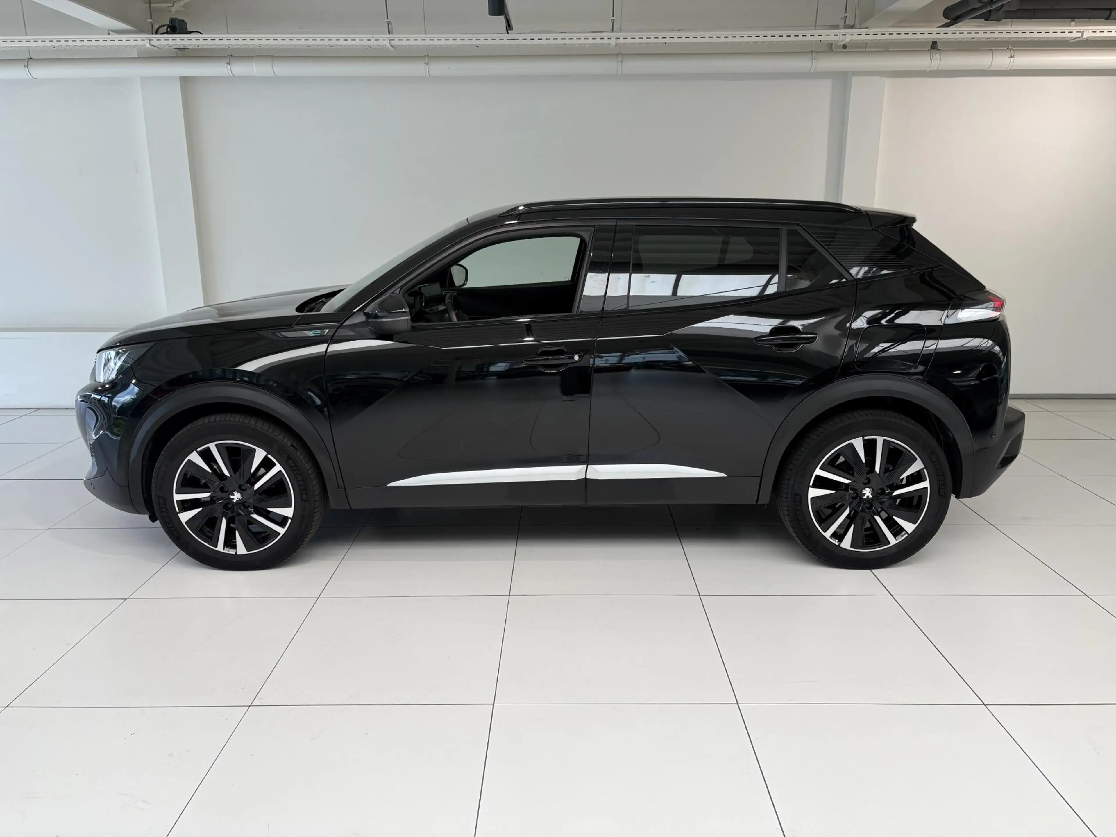 Peugeot e-2008 EV GT 50 kWh | Apple Carplay/Android Auto | Keyles — photo 8