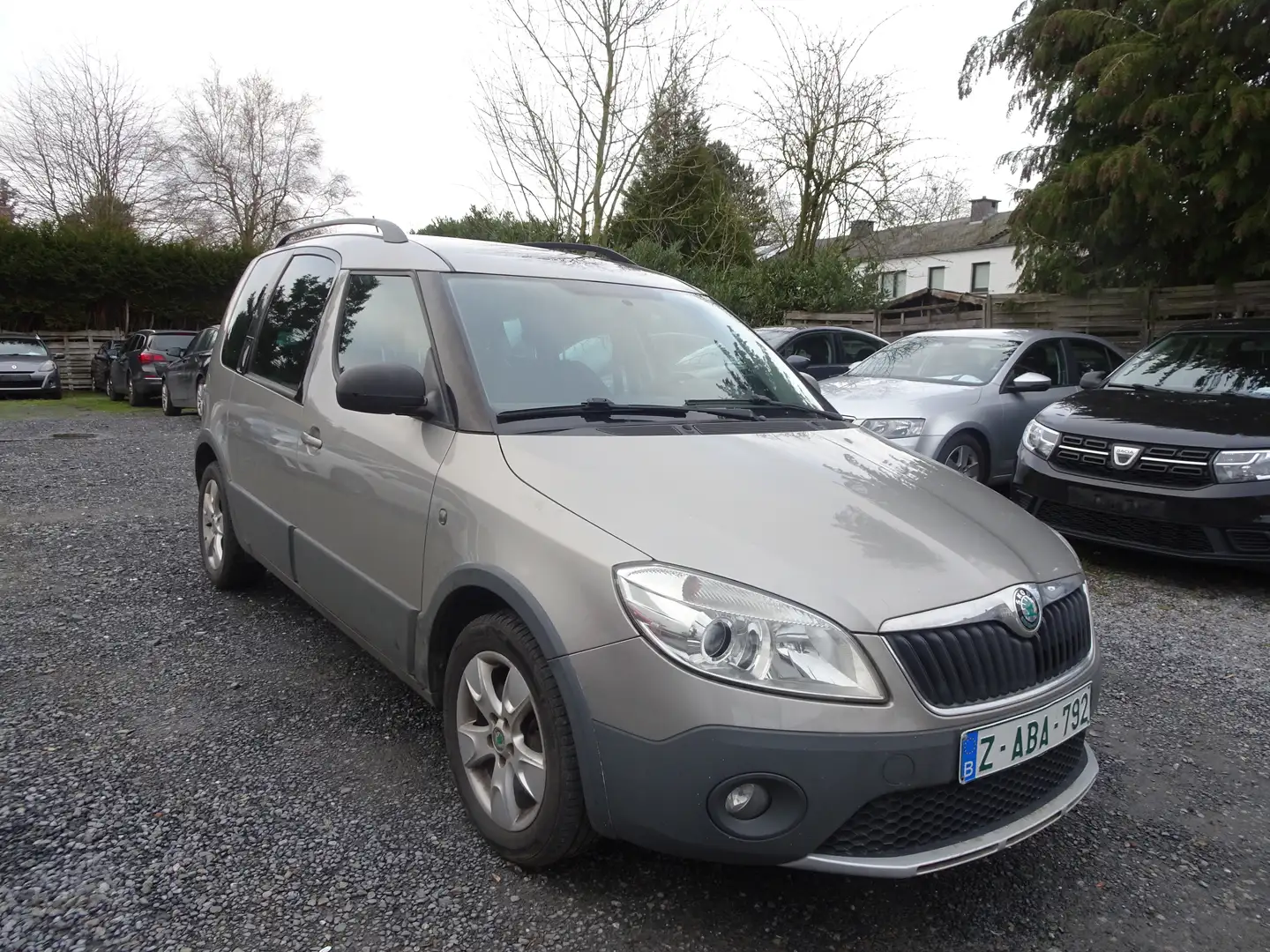 Skoda Roomster Roomster 1.6 CR TDi Elegance Prête à immatriculer Beige - 2