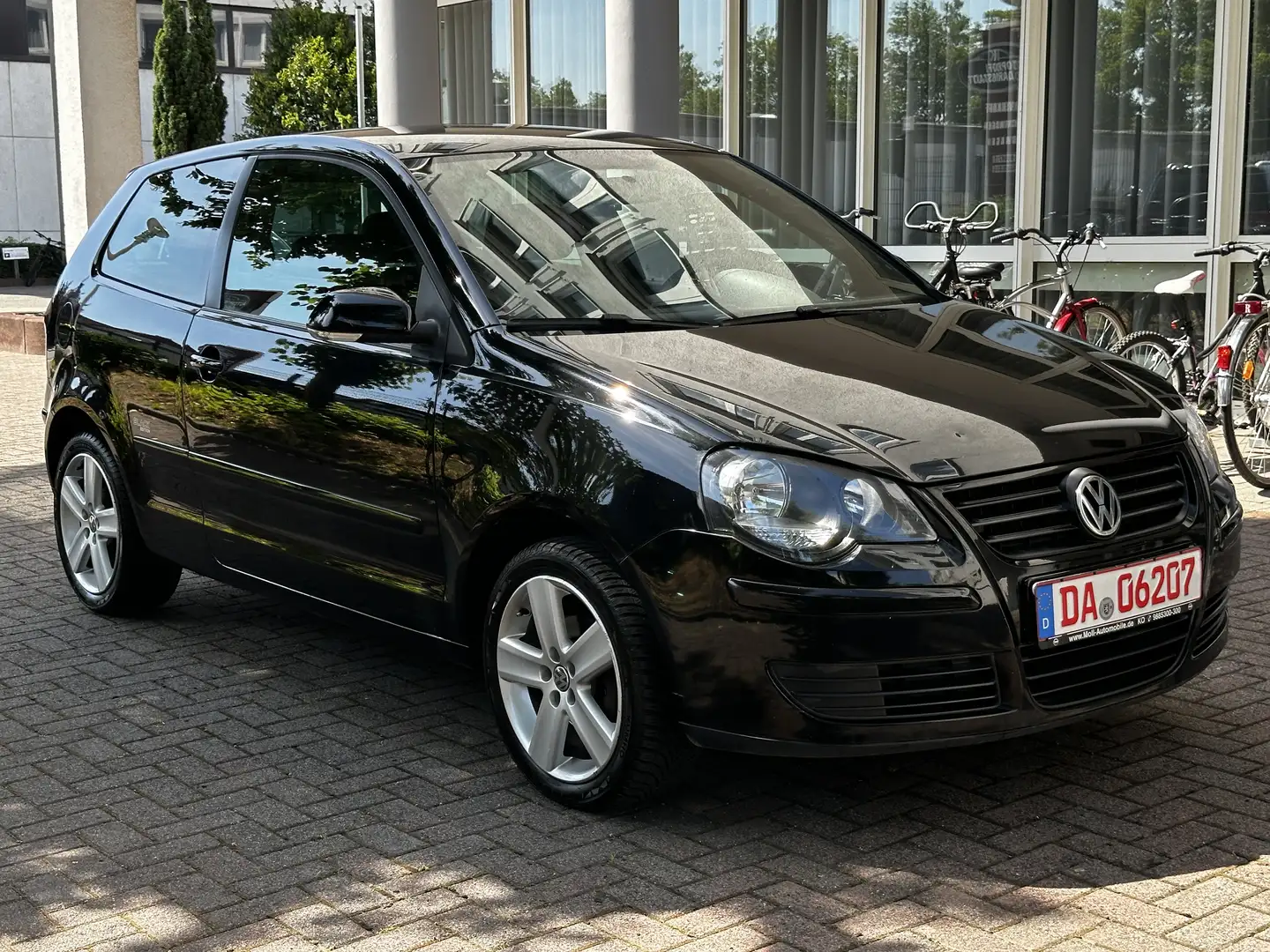 Volkswagen Polo Black Edition/Tüv-Neu/Klima/ELFH/ABS/ESP/ Zwart - 1