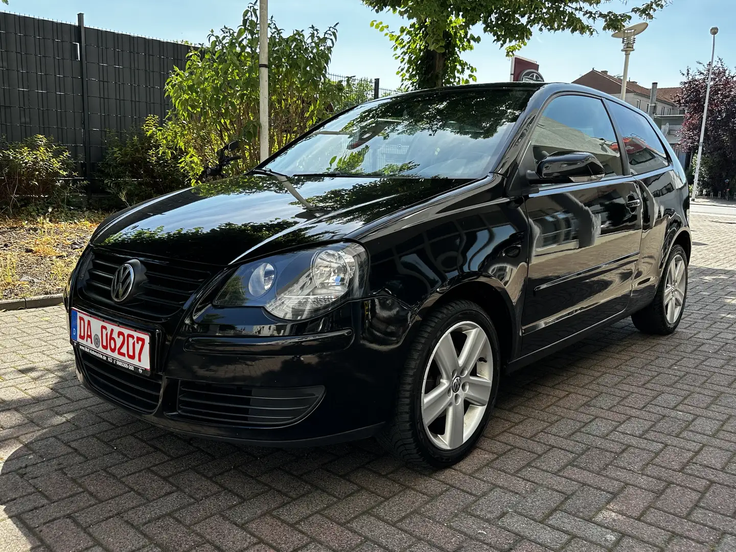 Volkswagen Polo Black Edition/Tüv-Neu/Klima/ELFH/ABS/ESP/ Zwart - 2