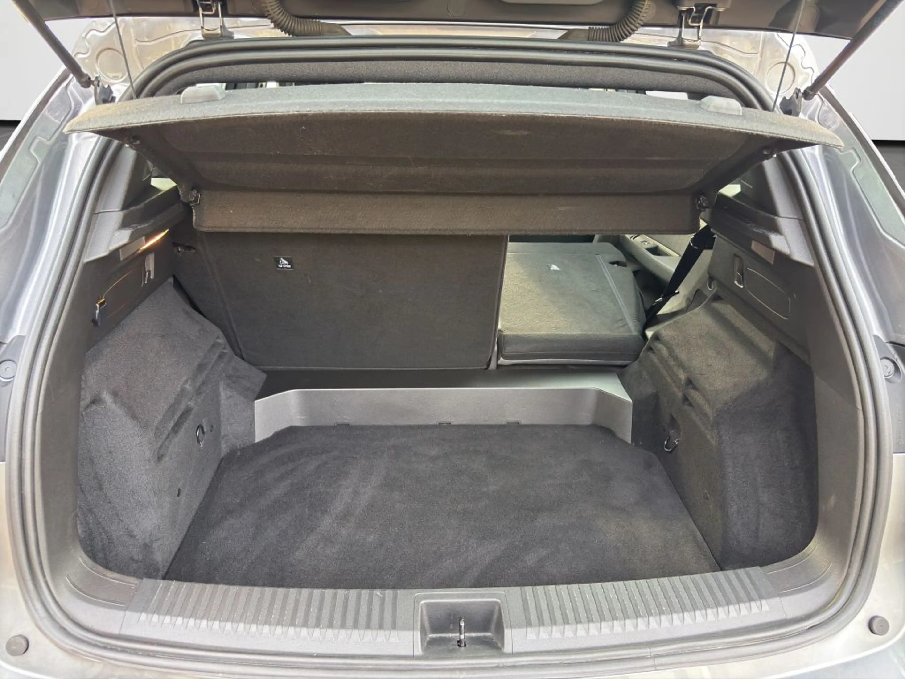 Renault Austral Mild Hybrid 140 Equilibre — photo 16