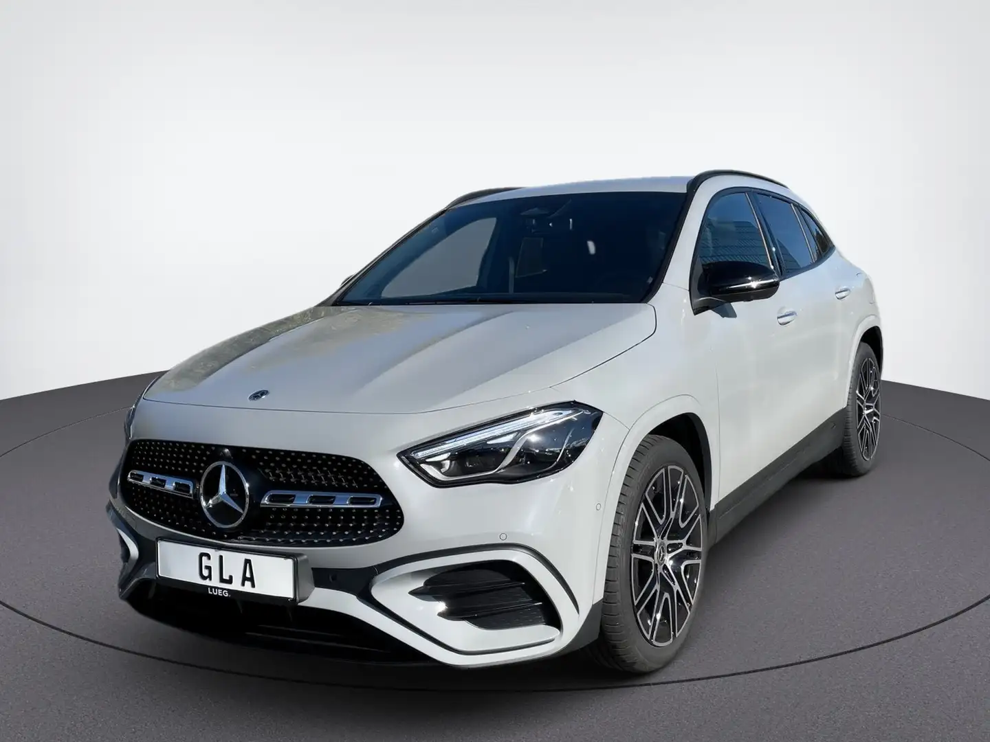 Mercedes-Benz GLA 220 4MATIC AMG-EDITION+DISTRONIC+AHK+SOUND+ Grau - 1