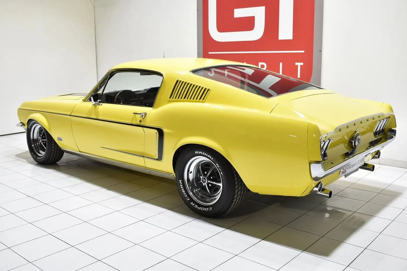 Ford Mustang FORD Mustang Fastback 302 CI Jaune - 2