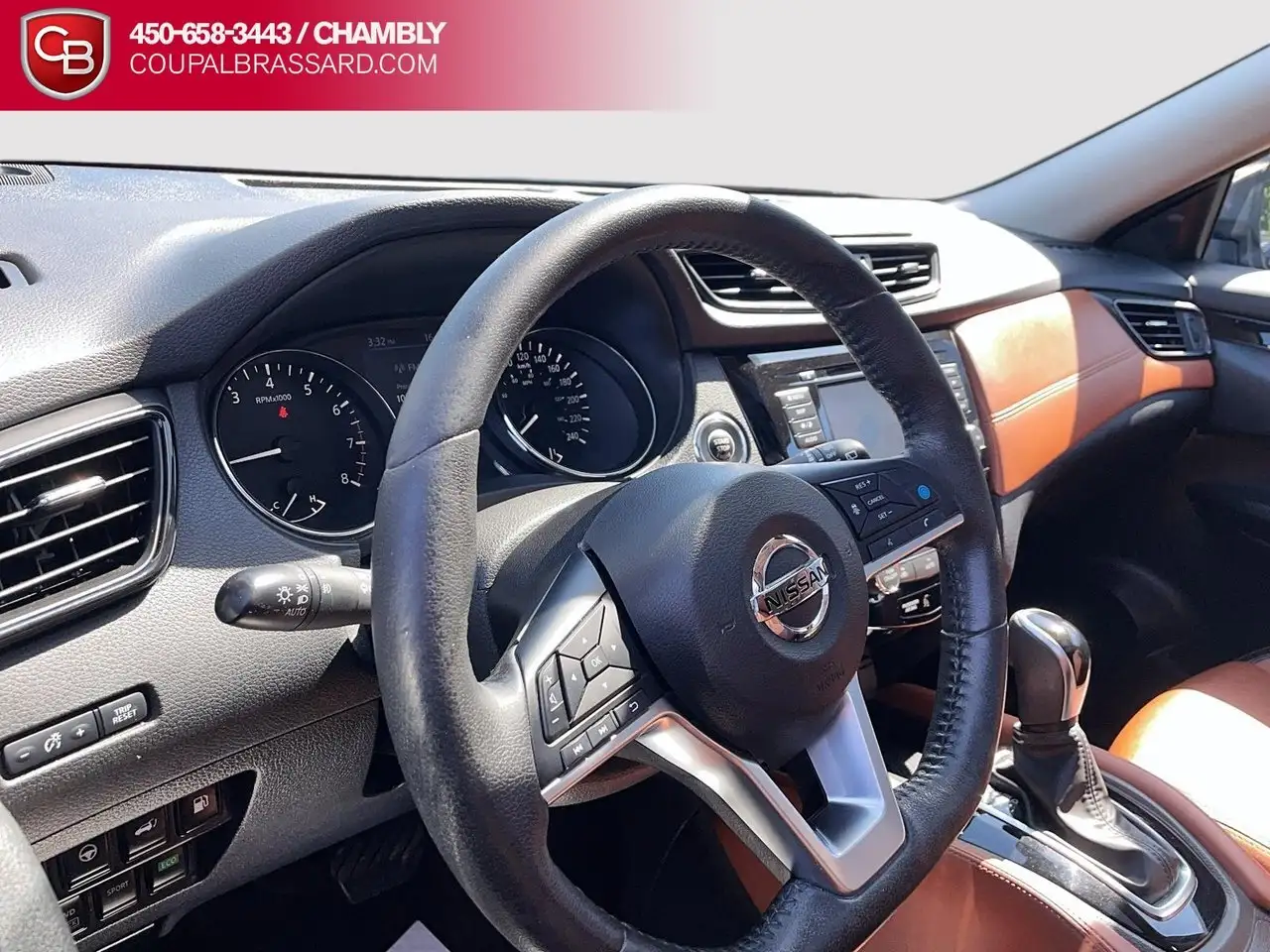 Nissan Rogue снимка Nissan Rogue