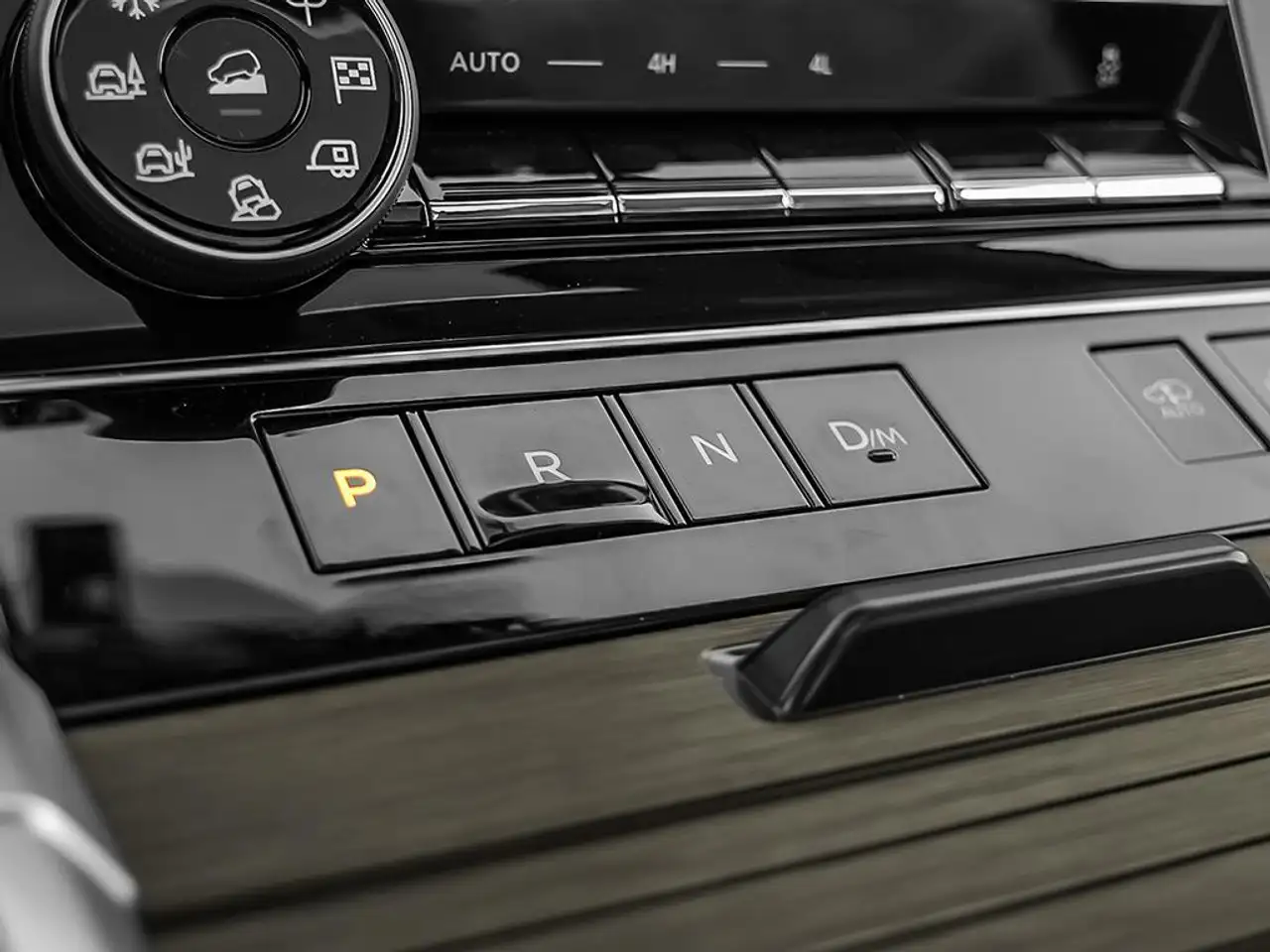 Nissan Armada снимка Nissan Armada