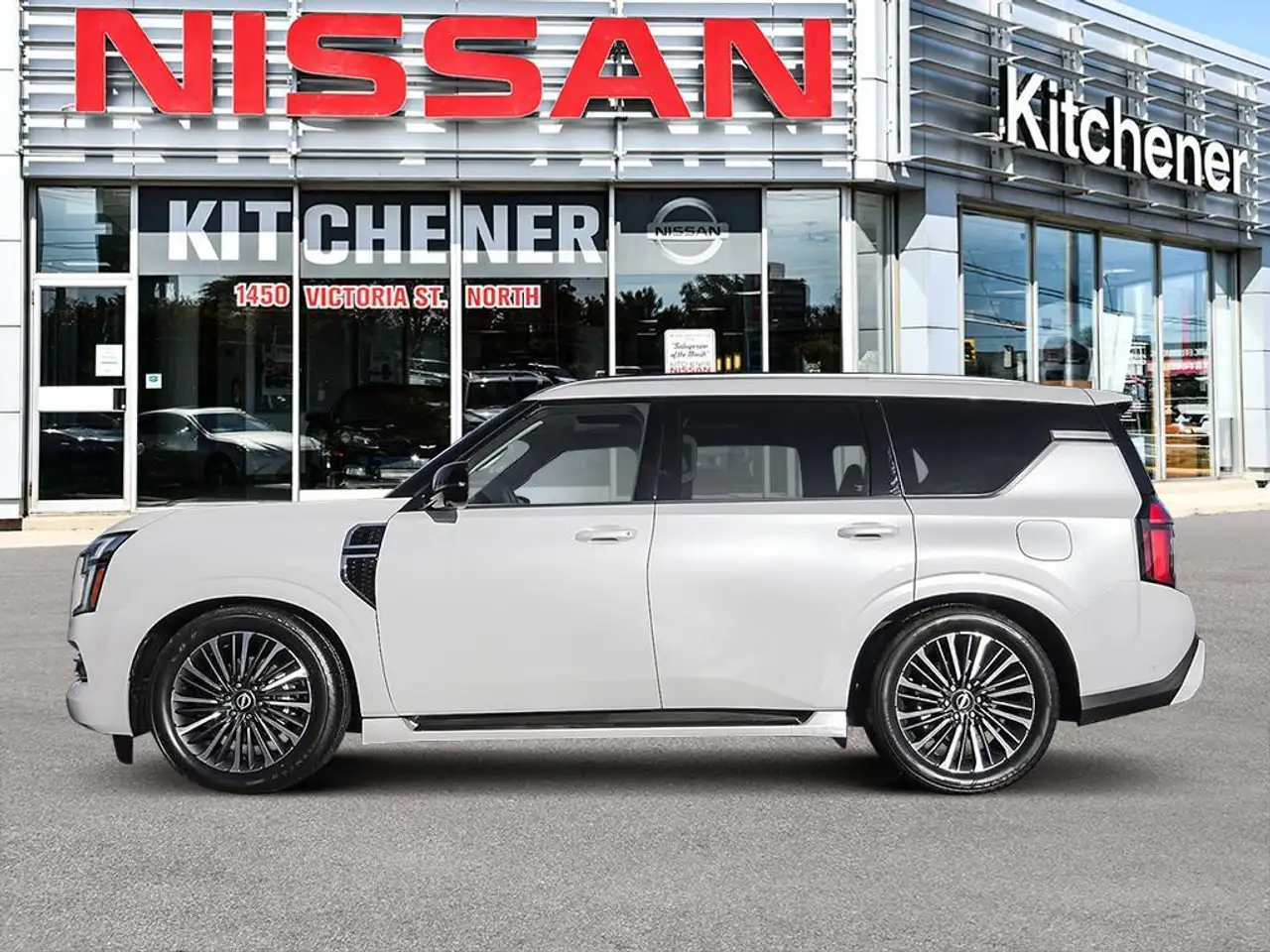 Nissan Armada снимка Nissan Armada