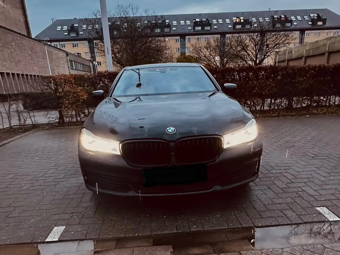 BMW 740 740e iPerformance Zwart - 1