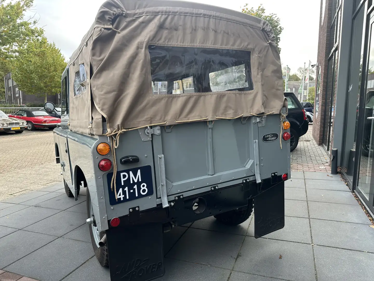 Land Rover Series 88" 2a Сірий - 2