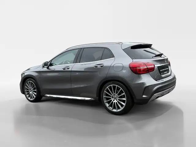 Mercedes-Benz Gla view 4