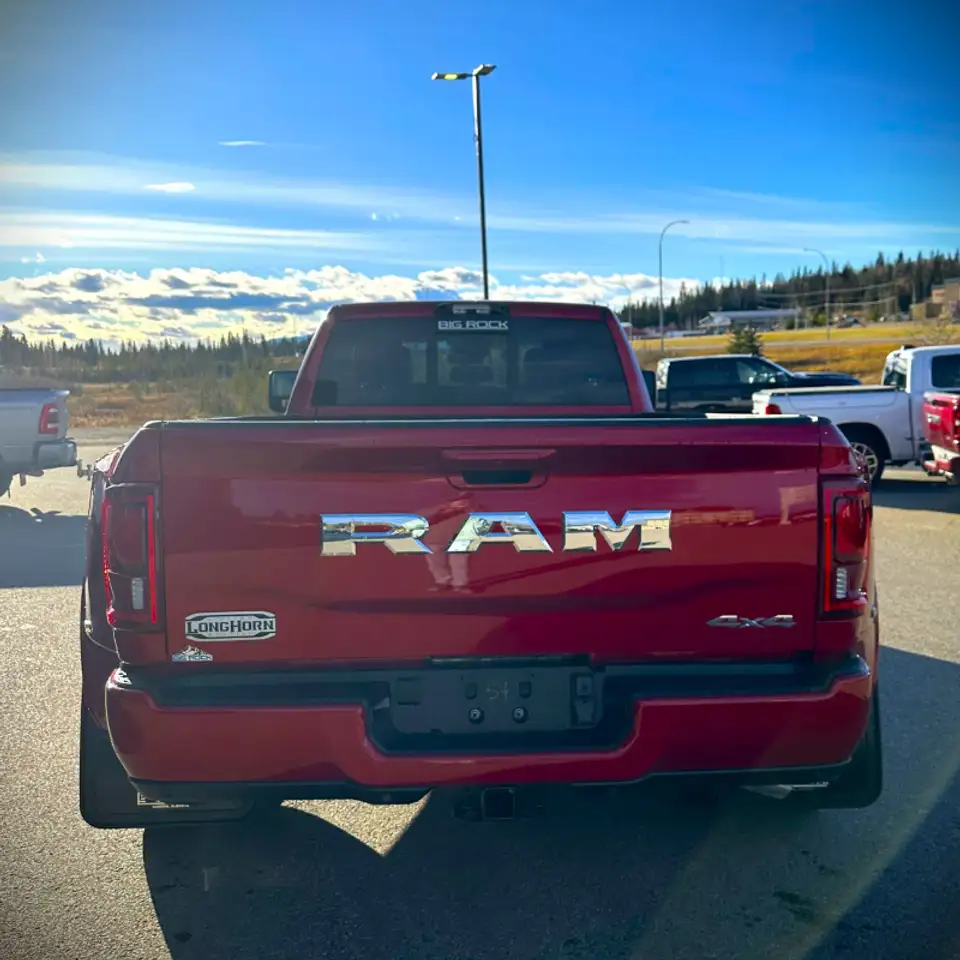 RAM 3500 снимка RAM 3500
