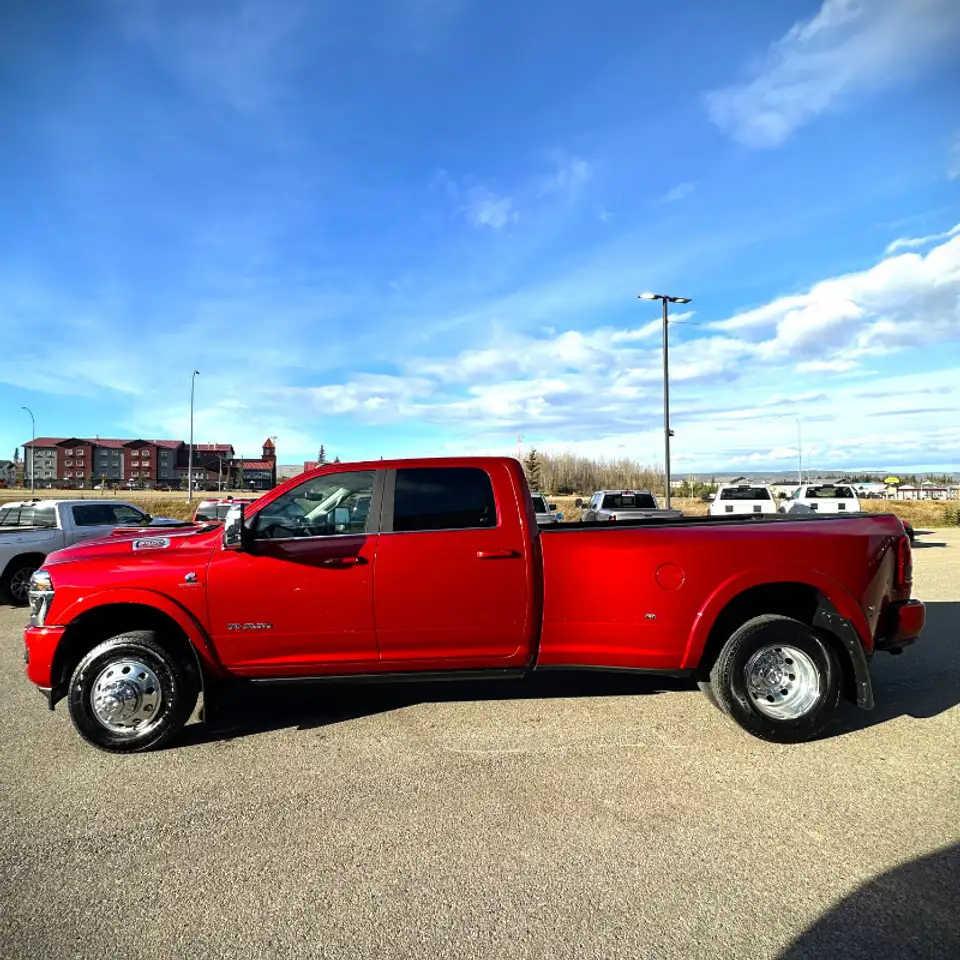 RAM 3500 снимка RAM 3500