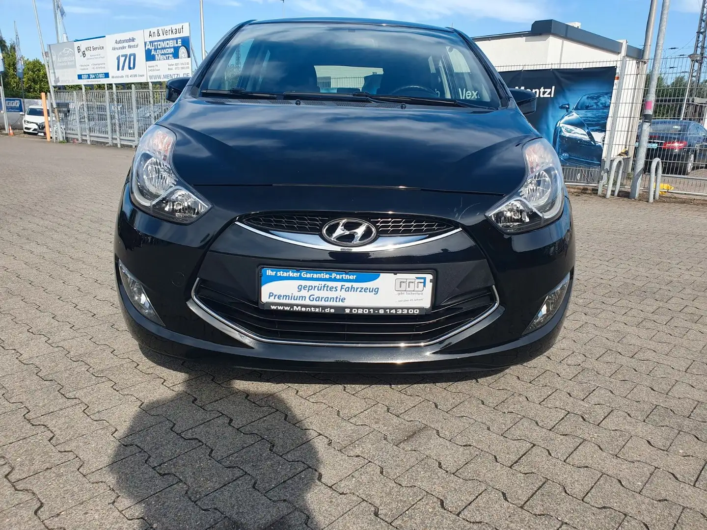 Hyundai iX20 1.6 Style Automatik GARANTIE KLIMATRONIC Schwarz - 2