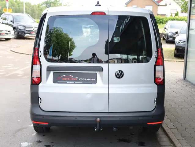 Volkswagen Caddy Maxi view 9