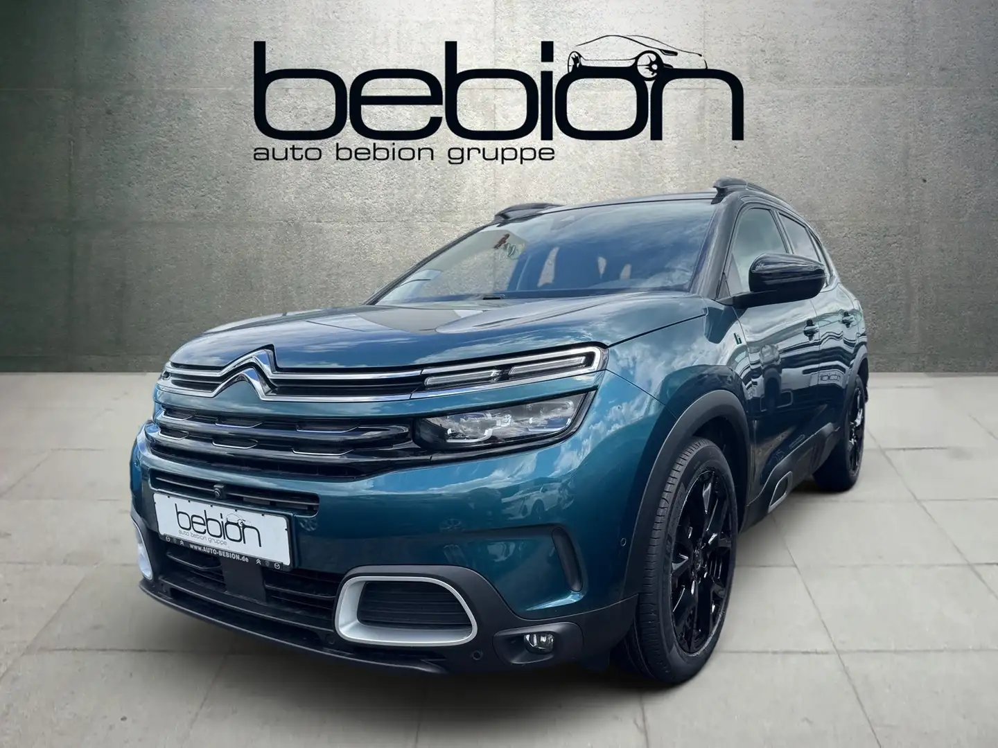 Citroen C5 Aircross 225 Shine Pack Navi PDC Pano LED Grün - 1