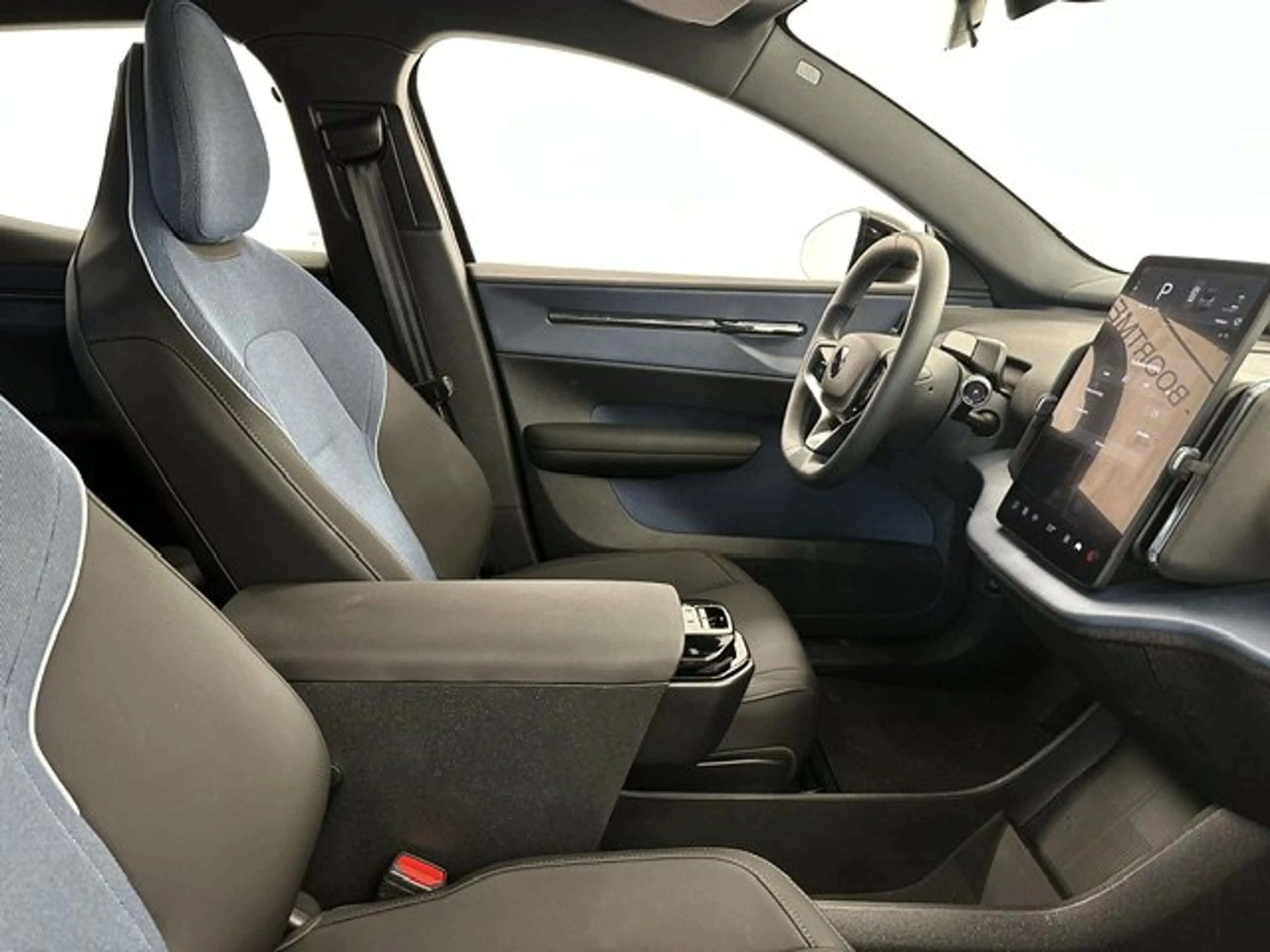 Volvo EX30 EXTENDED RANGE +TAL VAN OPTIES — photo 6