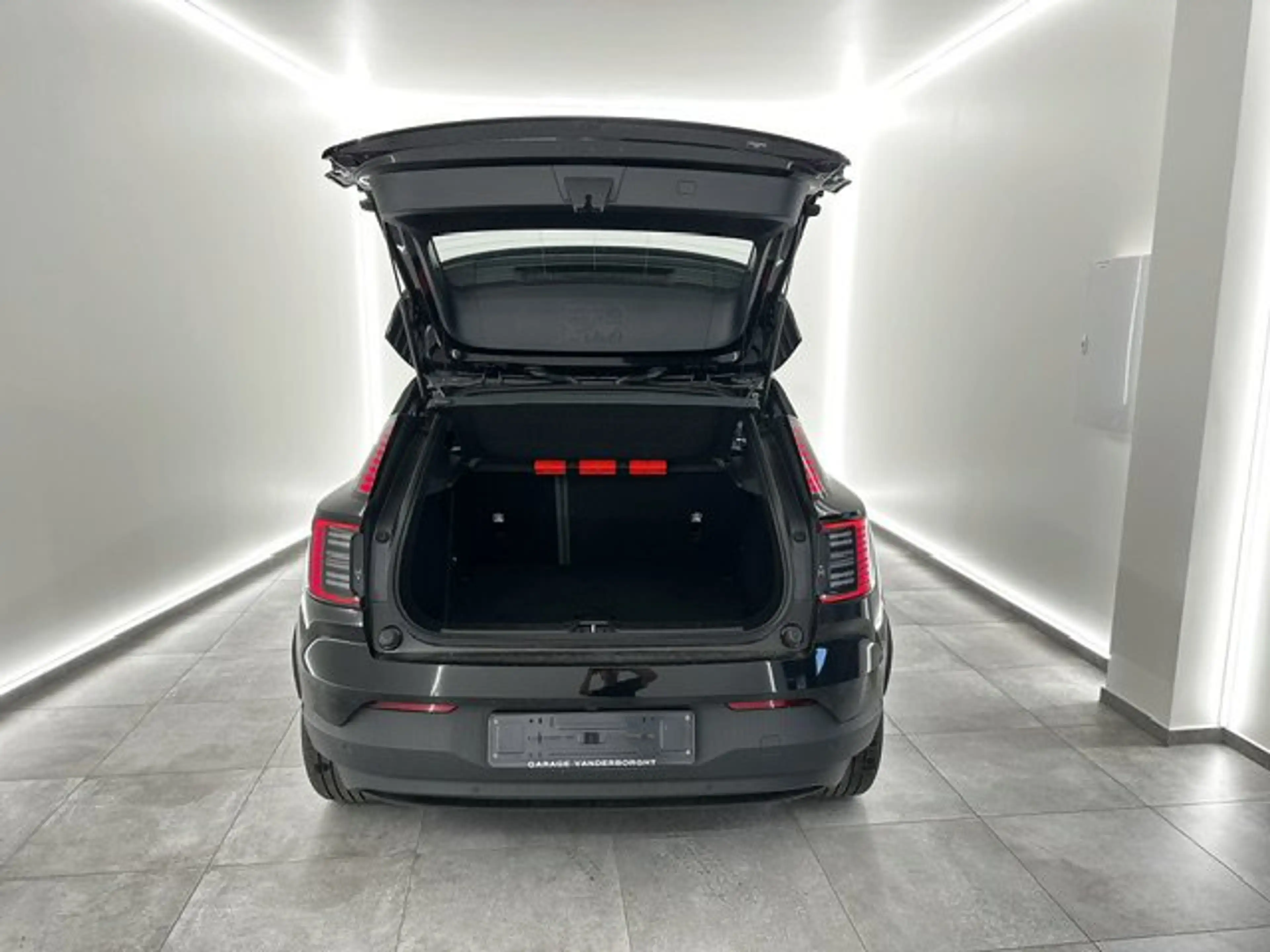 Volvo EX30 EXTENDED RANGE +TAL VAN OPTIES — photo 4