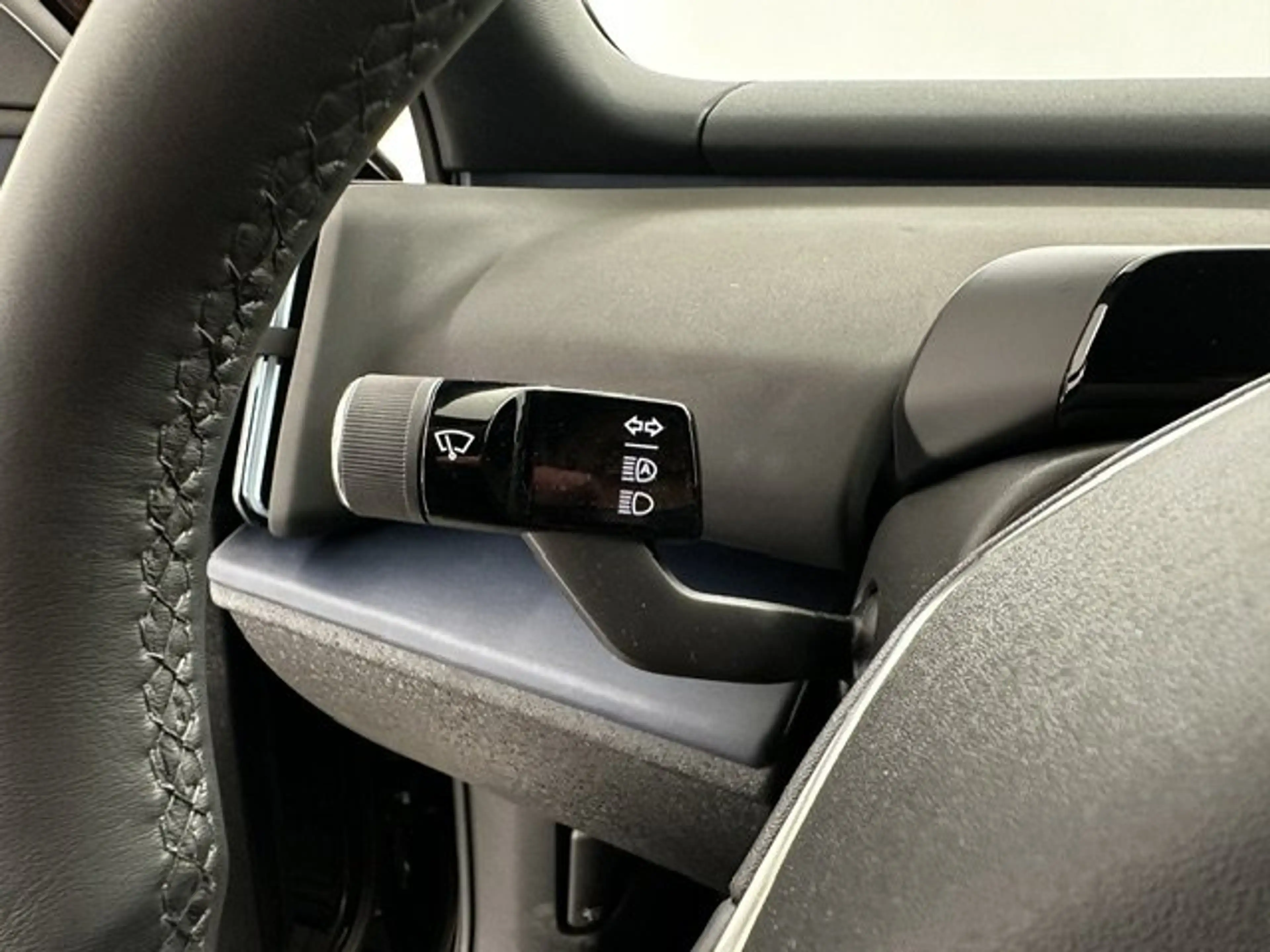 Volvo EX30 EXTENDED RANGE +TAL VAN OPTIES — photo 10