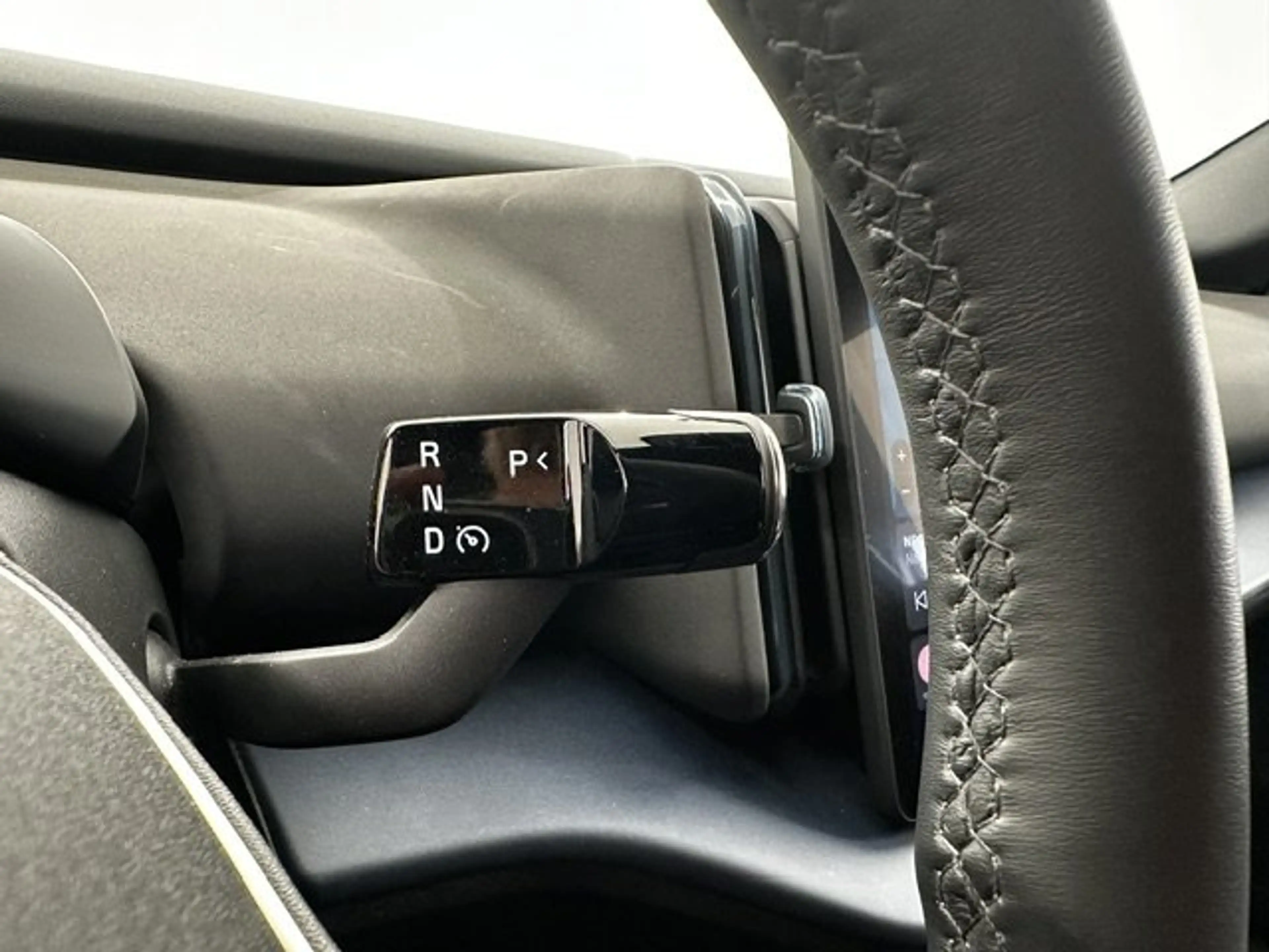Volvo EX30 EXTENDED RANGE +TAL VAN OPTIES — photo 11