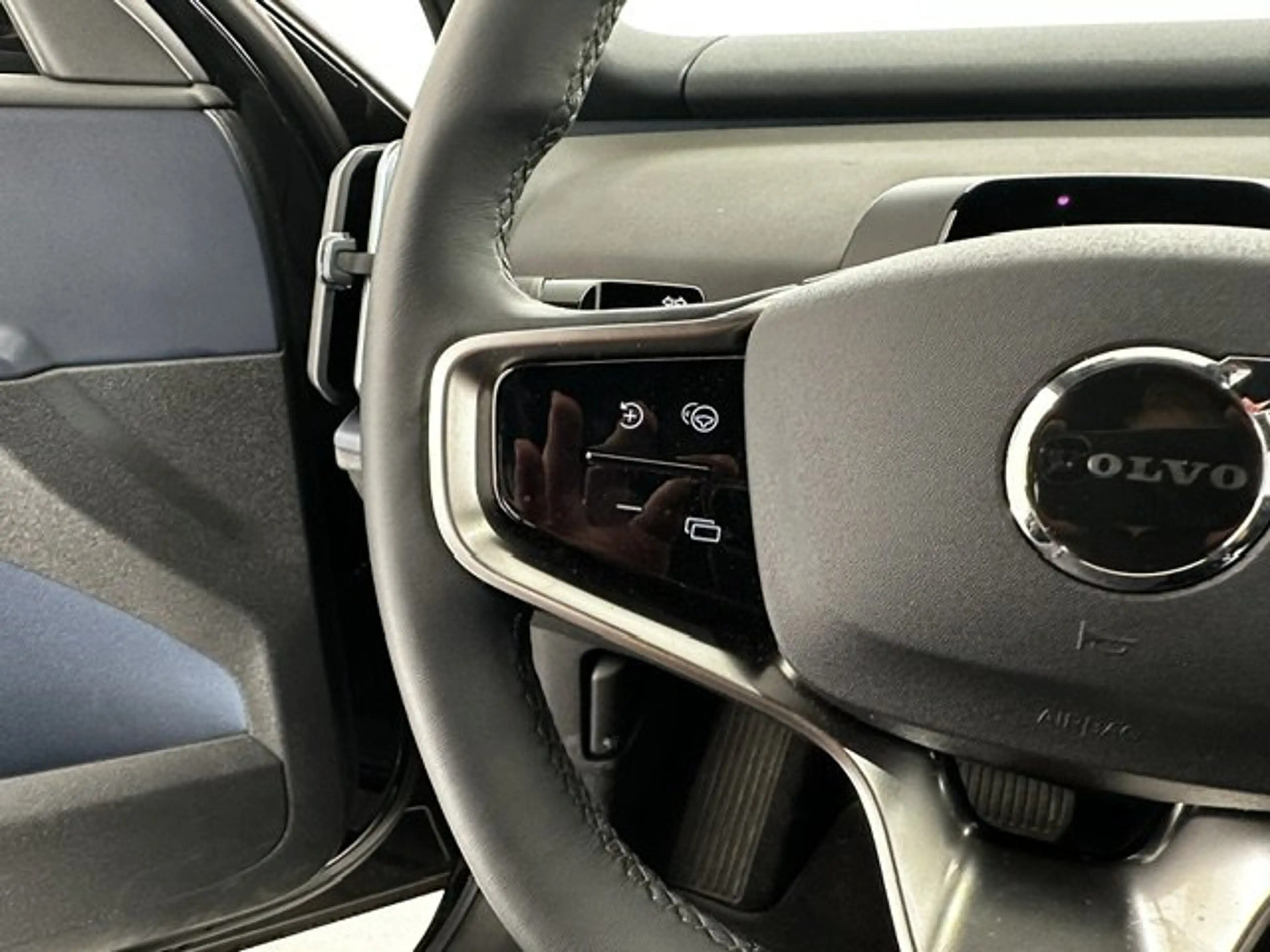 Volvo EX30 EXTENDED RANGE +TAL VAN OPTIES — photo 8