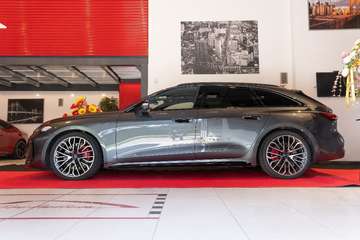 Avant TFSI mHEV.CV.392. S tronic quattroS attitude
