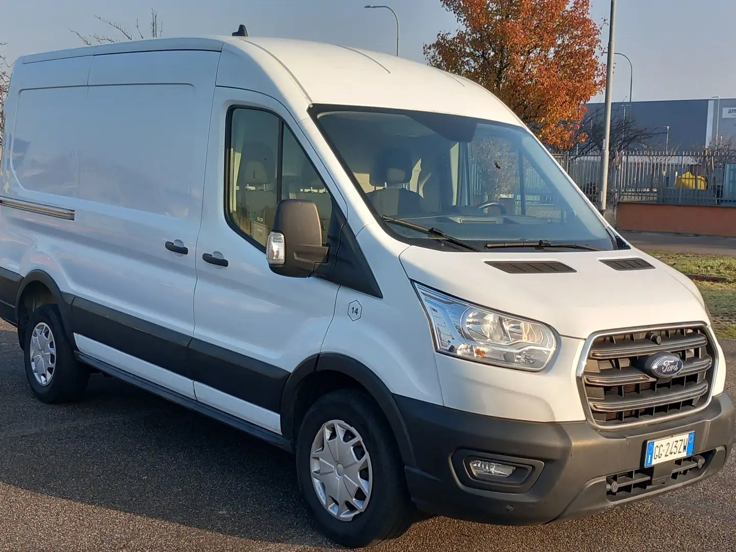 Ford Transit Custom DIESEI 350 L2h2 Trend 2.0 130 Cv Blanc - 1