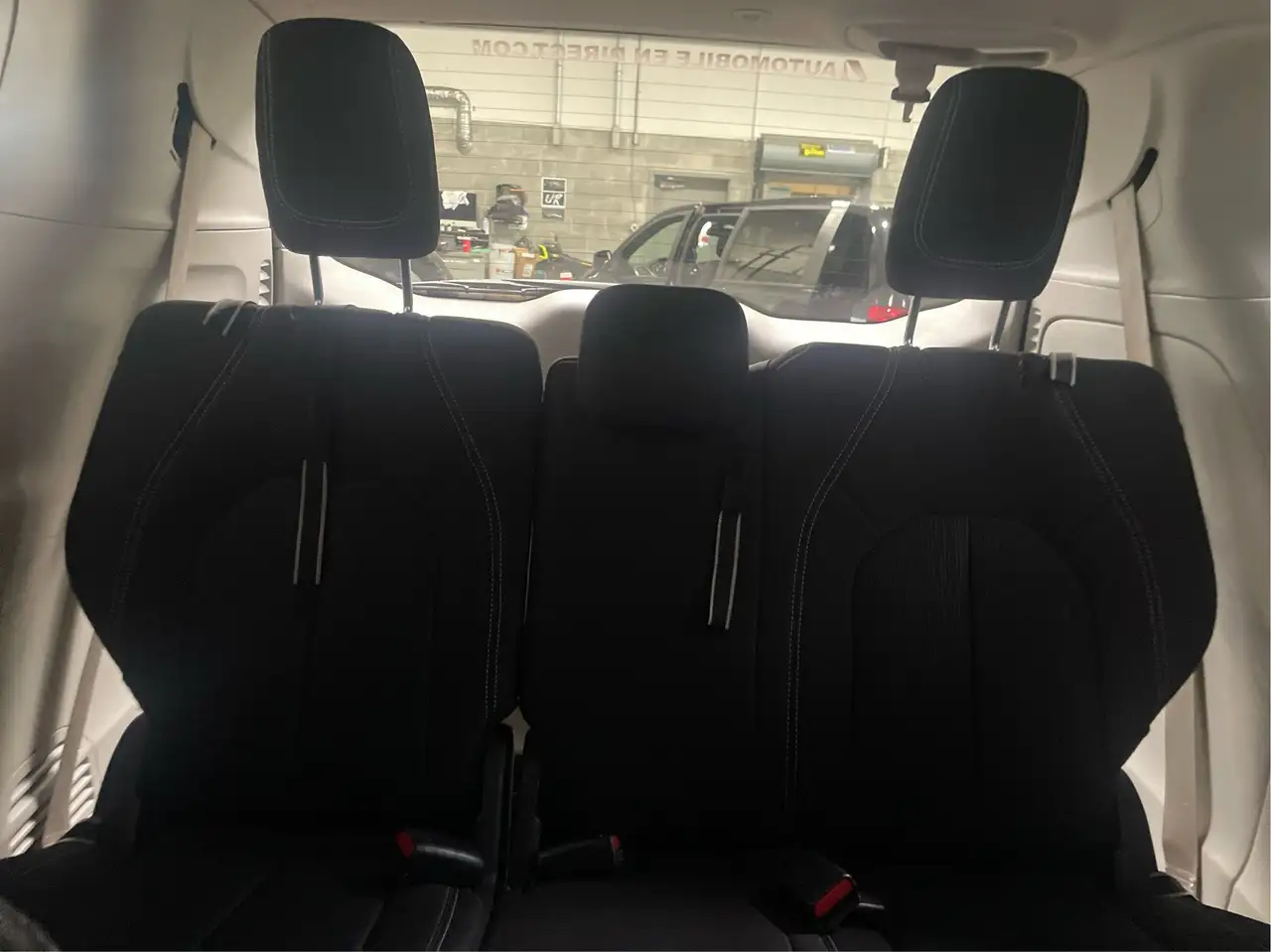 Chrysler Grand Caravan photo Chrysler Grand Caravan