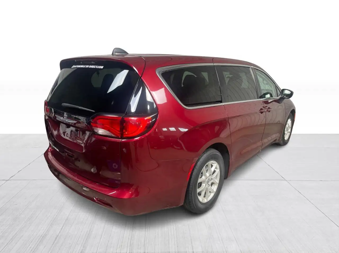 Chrysler Grand Caravan photo Chrysler Grand Caravan