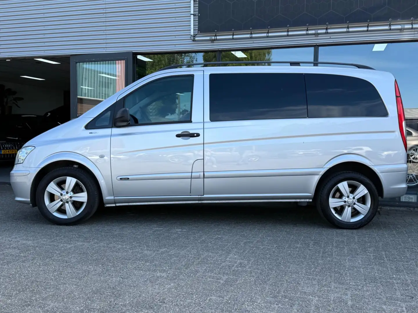 Mercedes-Benz Vito V6 122 CDI 320 Lang Edition - 2