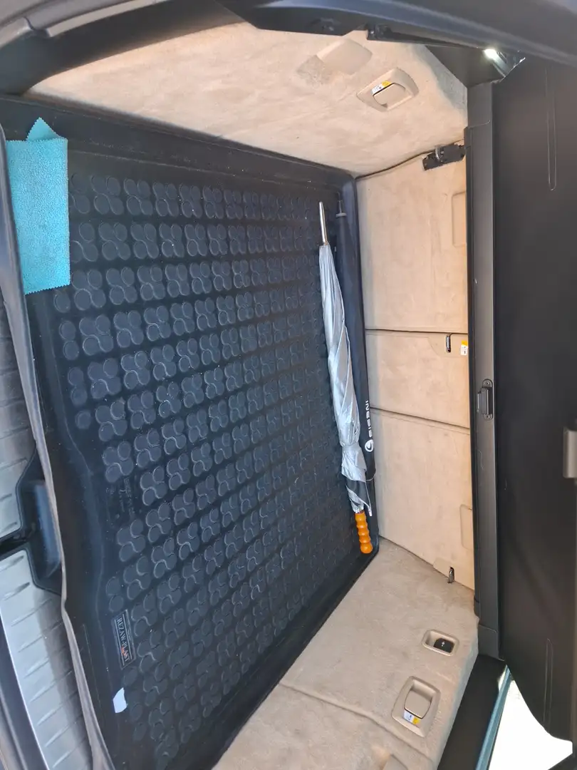 BMW 530 Touring 530d 258ch 152g Business A - 2