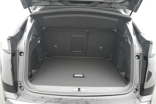 Peugeot 3008 view 2
