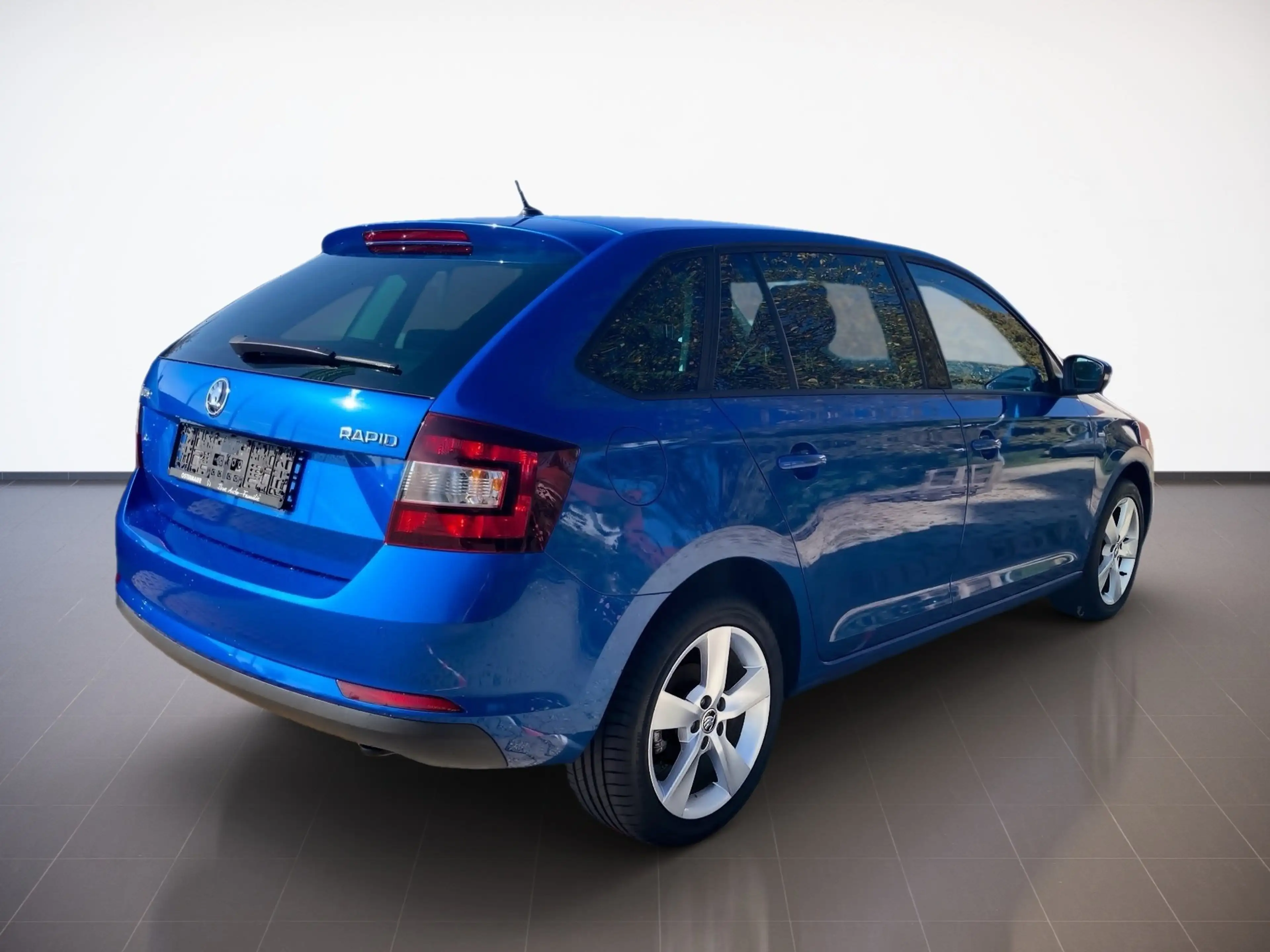 Skoda Rapid/Spaceback Rapid Spaceback Ambition 1.0 L TSI SIHZ.PDC.SmartL — photo 4