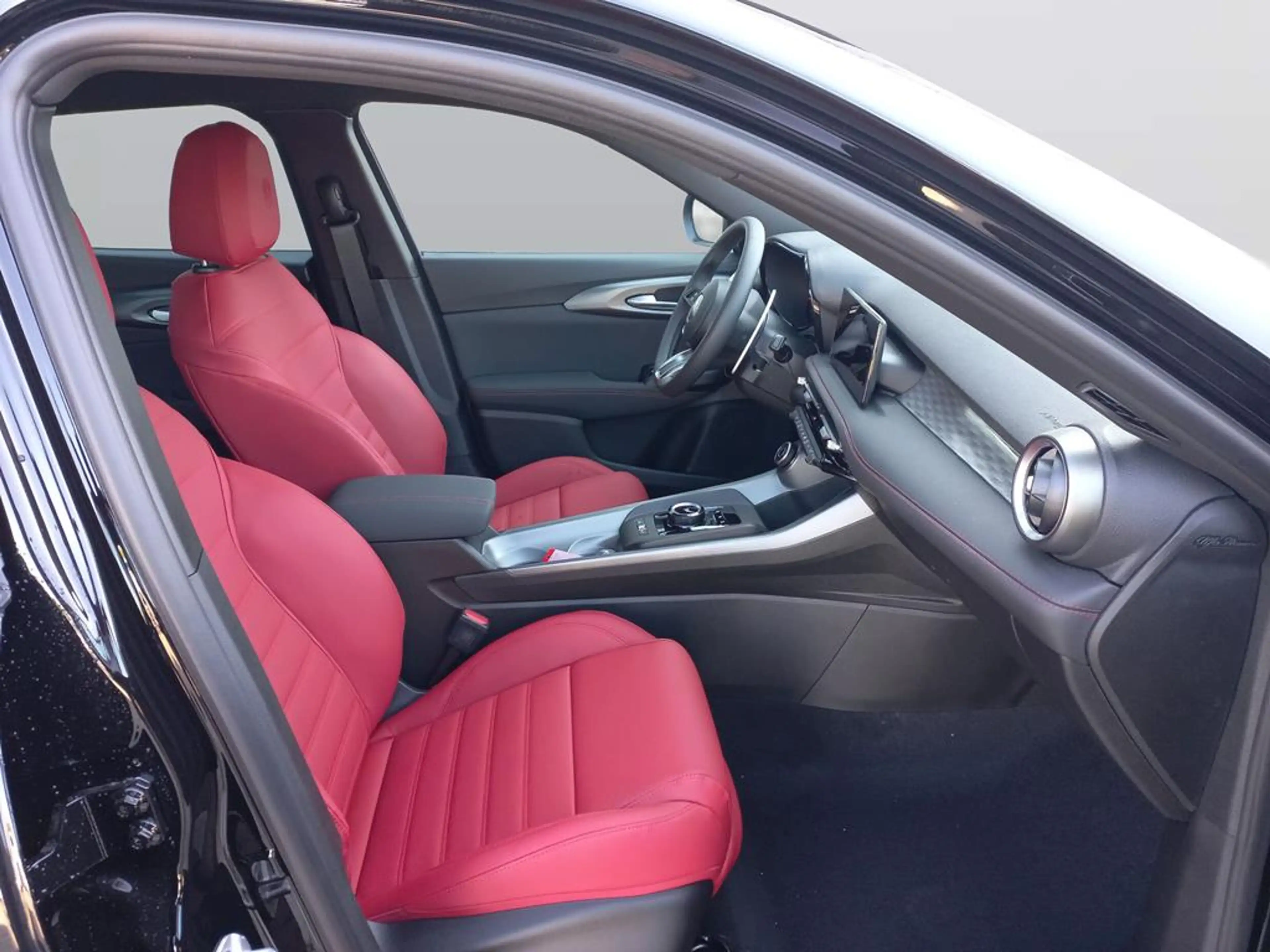 Alfa Romeo Tonale Veloce — photo 13