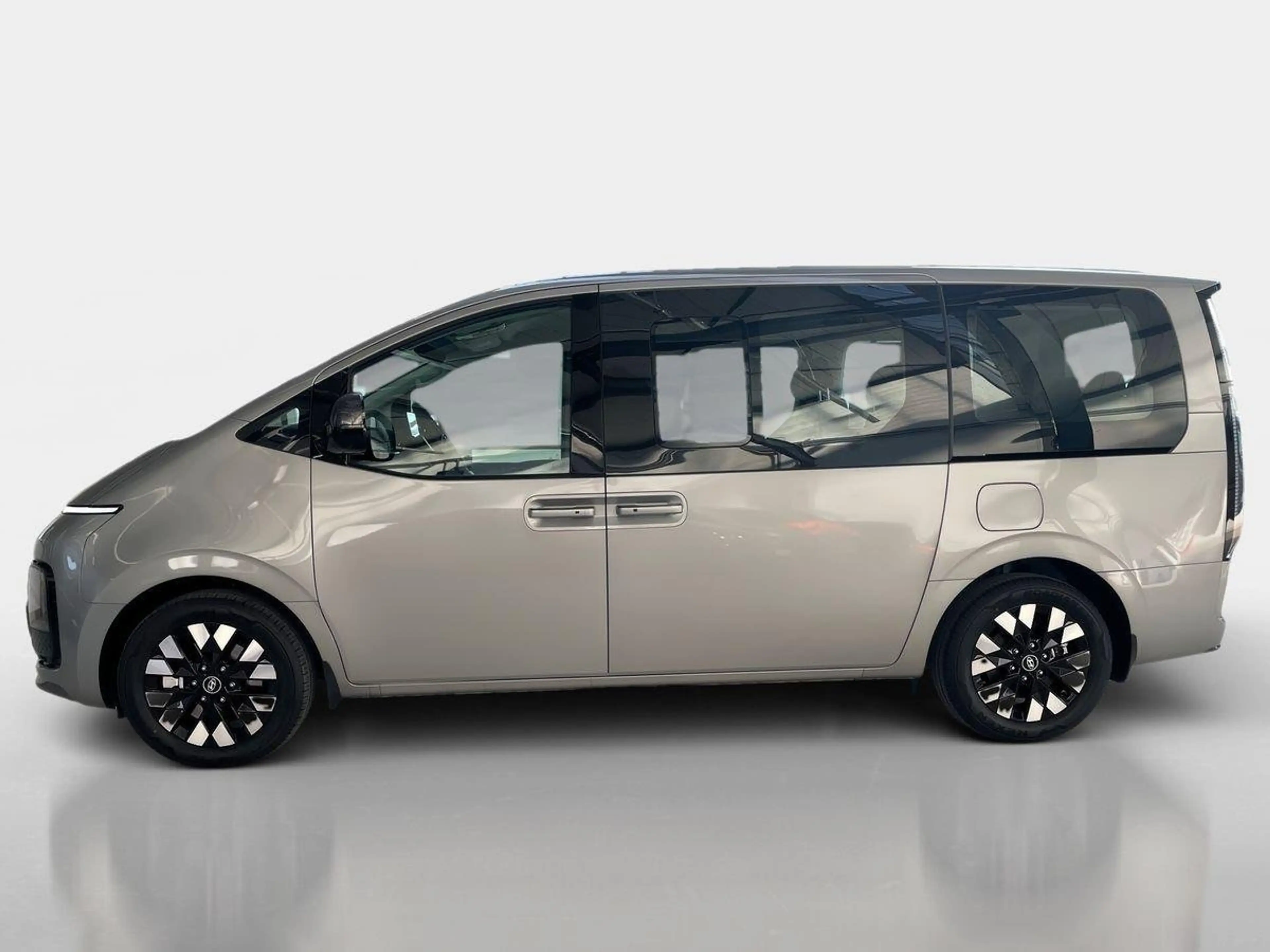 Hyundai STARIA Hybrid 5Jahre+Signature+7Sitze+Nappa+BOSE+Relax+Si — photo 3