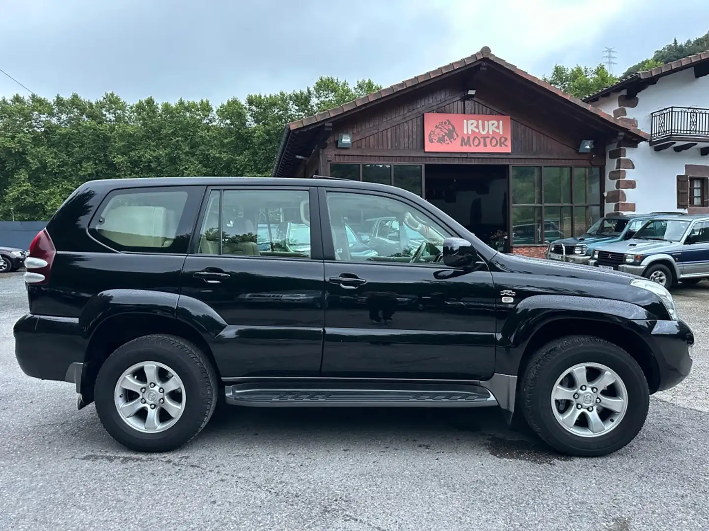 Toyota Land Cruiser D-4D VXL Чорний - 1