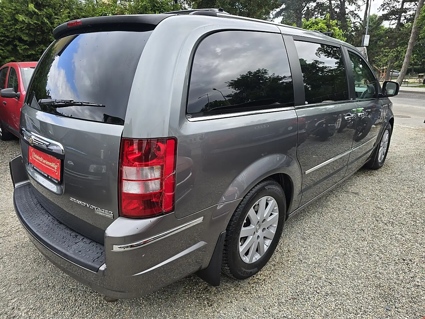 Chrysler Voyager Grand Voyager Limited 2,8 CRD Aut. Grau - 2