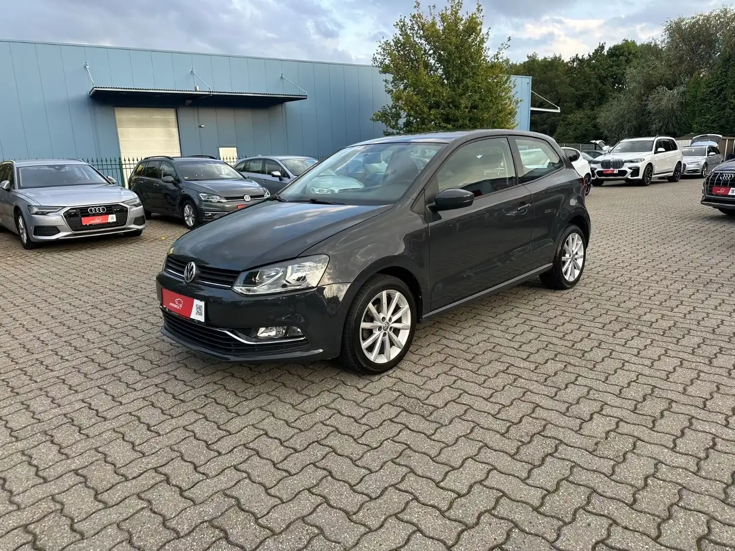 Volkswagen Polo 1.2 TSI Highline 2.HD Klima SHZ Bluetooth Grau - 1