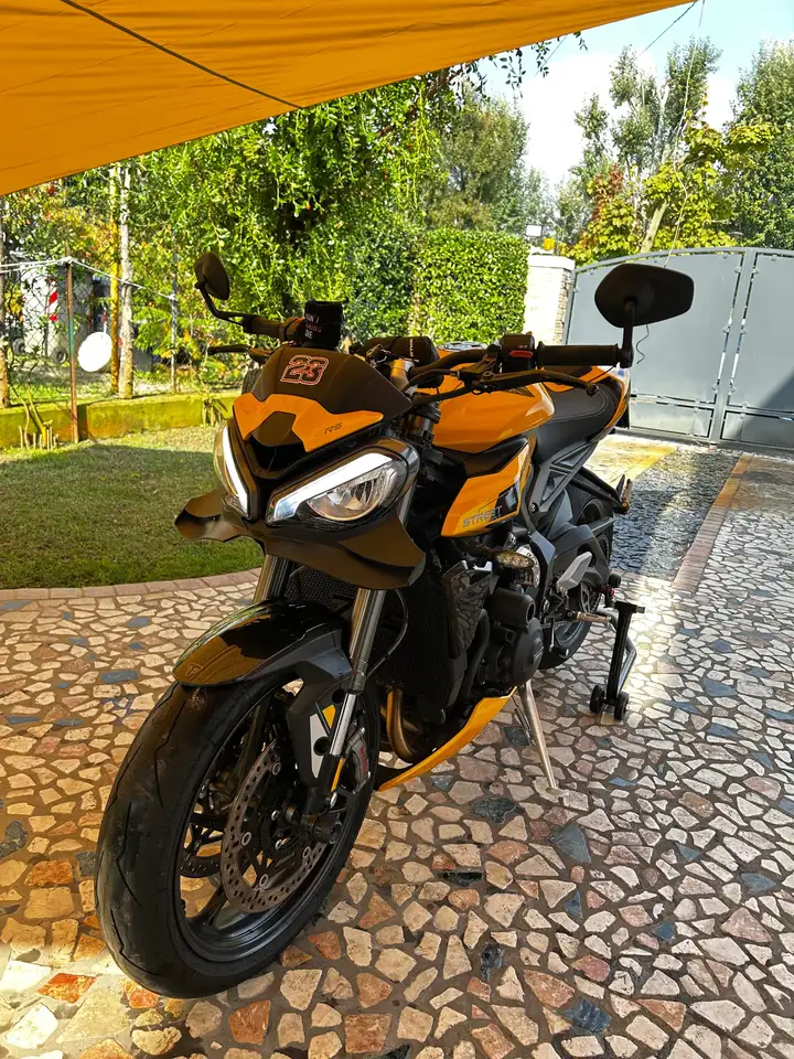 Triumph Street Triple RS